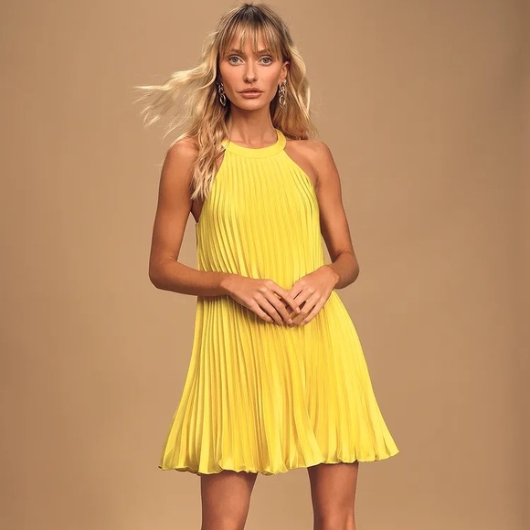 Lulus Dresses & Skirts - Lulus Yellow Pleated Halter Mini